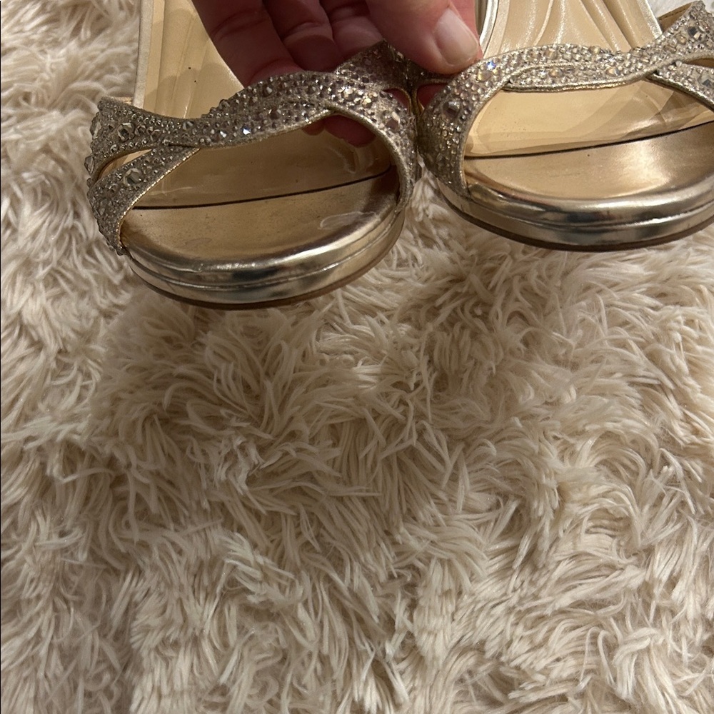 Jessica Simpson Glittering Gold Heels - Picture 3 of 9